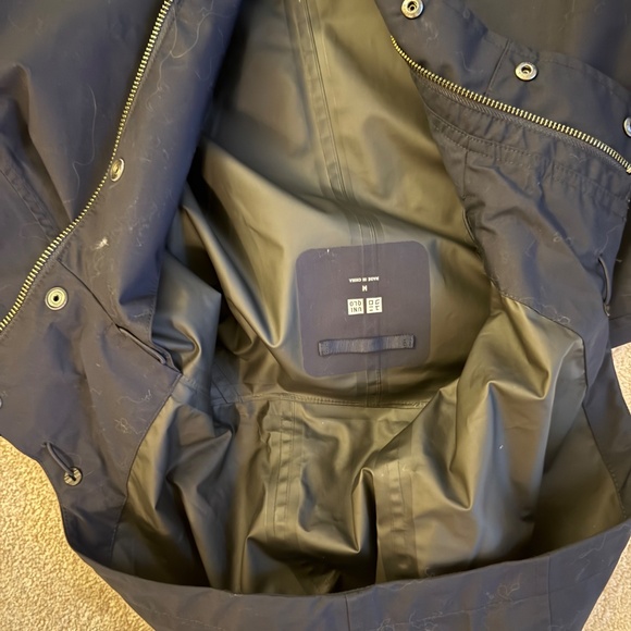 Uniqlo women raincoat / windproof - Picture 2 of 6